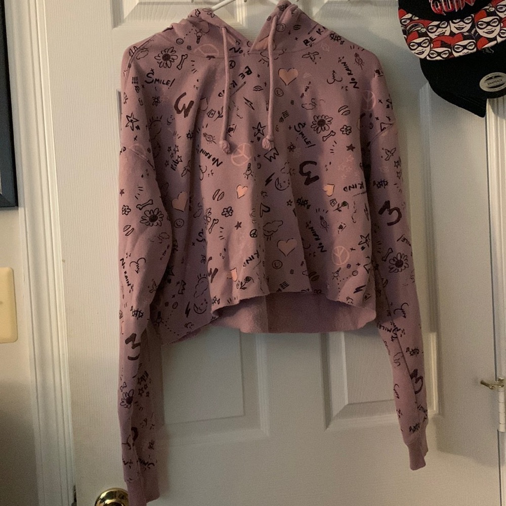 Design crop hoodie
